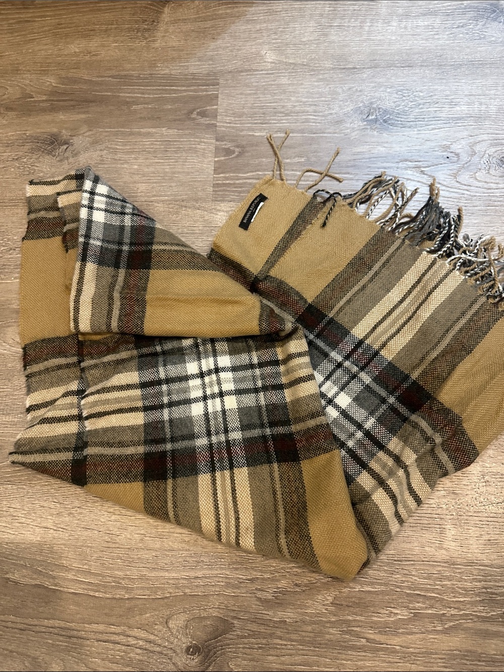 Banana republic oversized Camel Plaid Fringe Scarf